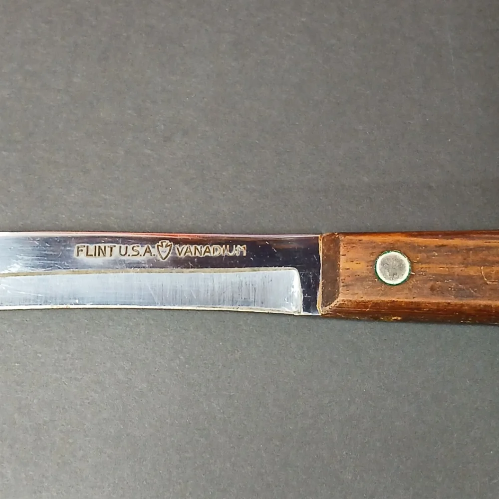 Vintage Flint Arrowhead Vanadium USA Knife 8.5